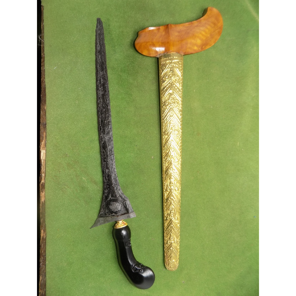 keris tilam sari pamor tambal satu kulit semangka era demak