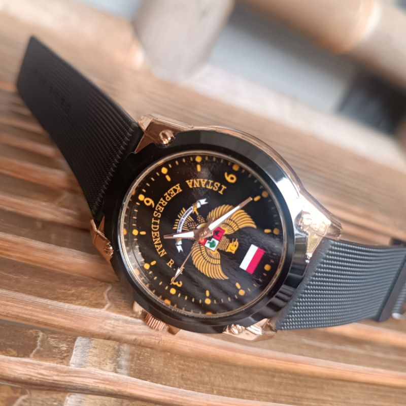 jam tangan pria logo garuda jam tangan analog