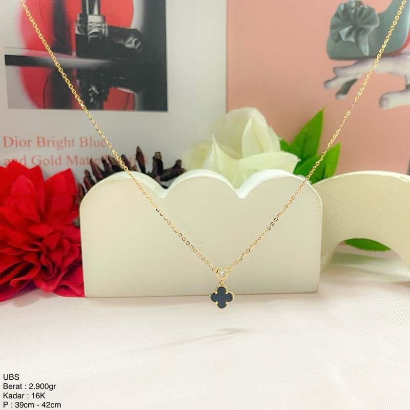 Liontin Emas VanClef Clover Hitam UBS 16k / 700 dan Kalung ubs 8k / 375