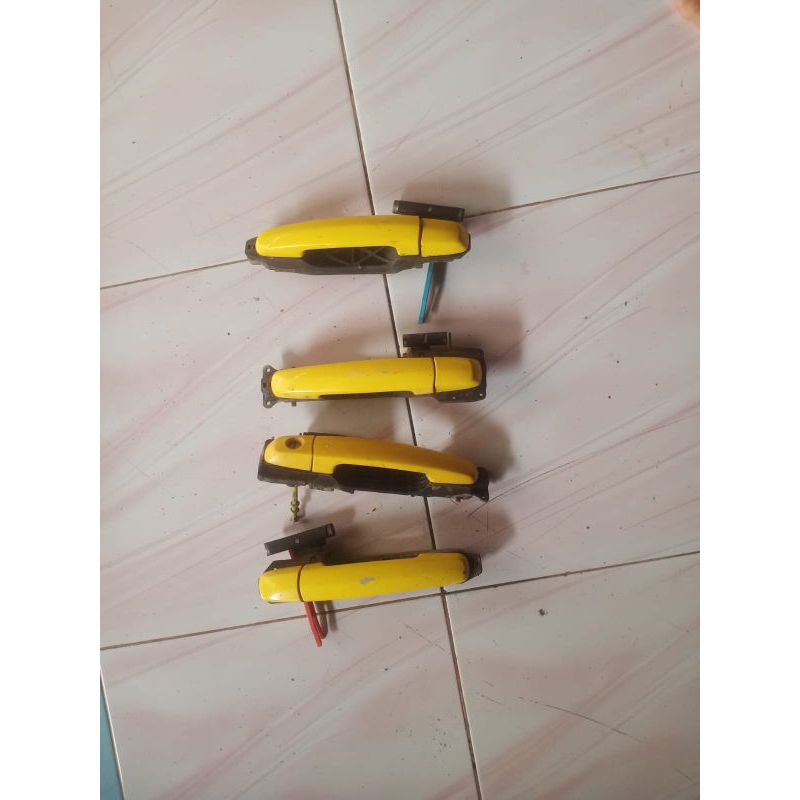 tarikan pintu x over sx4