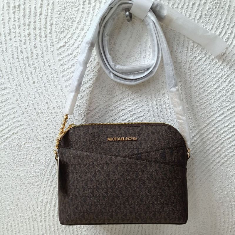 TAS WANITA MK DOME CROSSBODY SIGNATURE BROWN