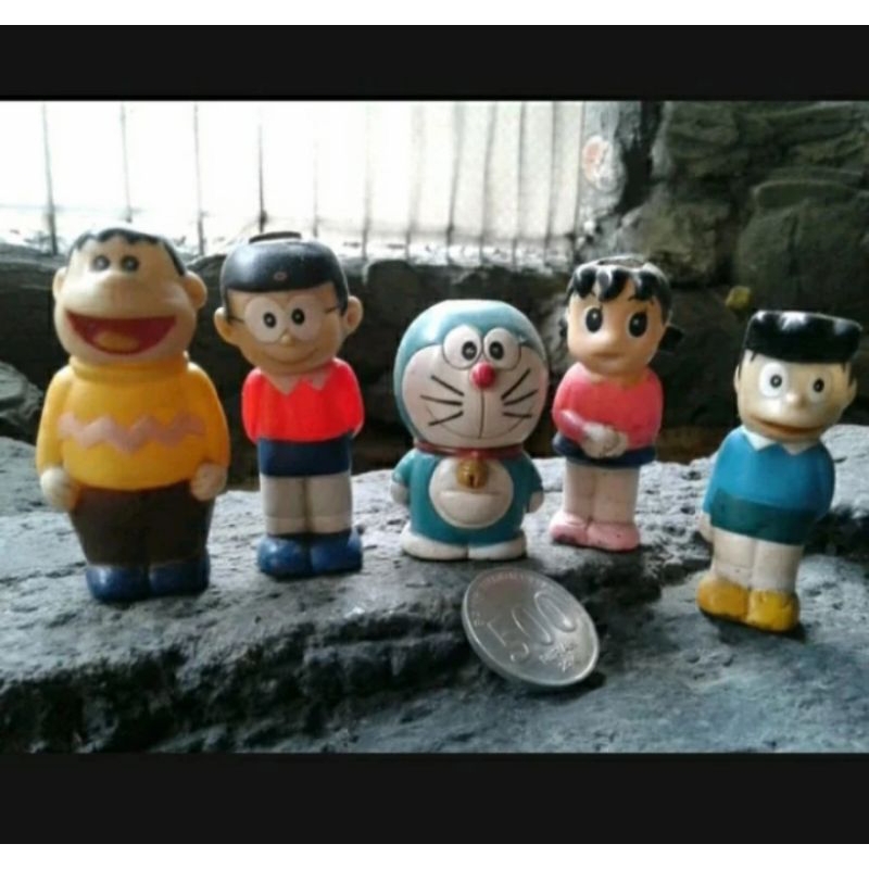 Doraemon figure set