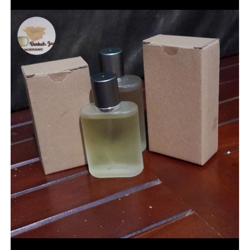 

Kardus/box/dus botol 5,5x2,9x10,3 cm dus botol parfum 50ml.box souvernir