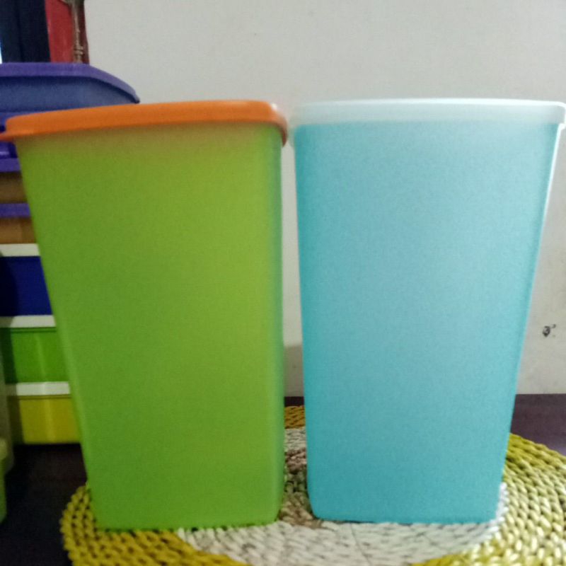 squere toples Tupperware 2L