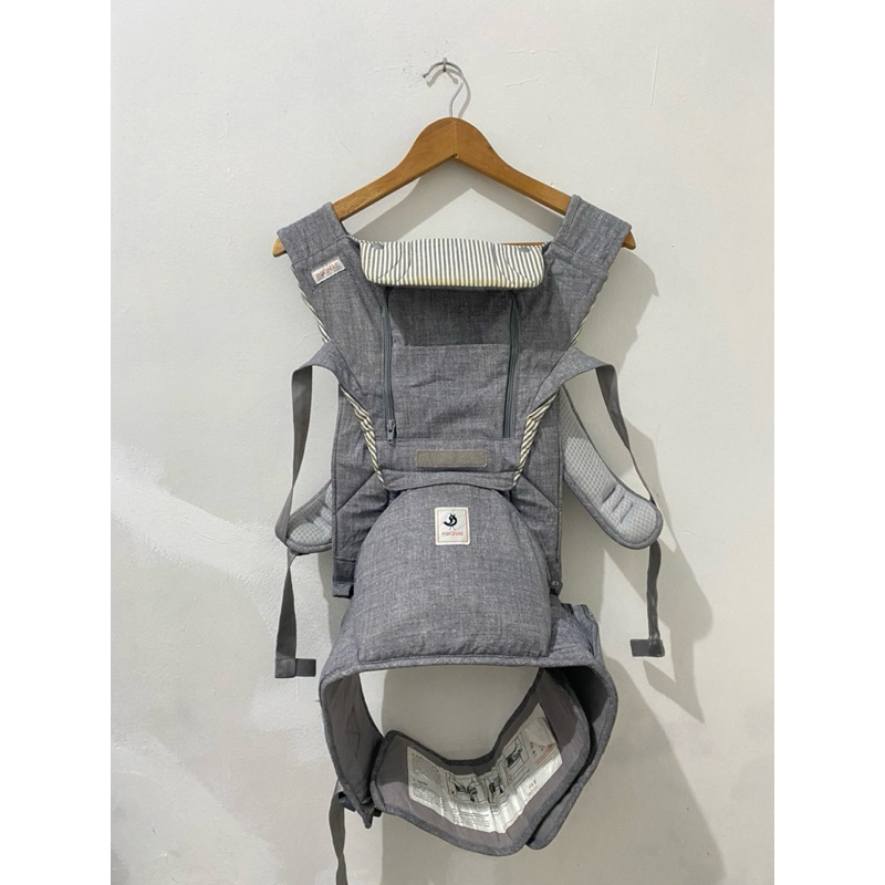 Preloved Gendongan Bayi Hipseat Pognae 5+
