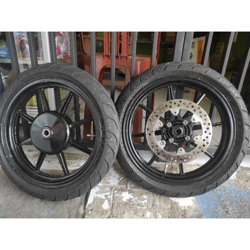 velg v Rossi palang 8