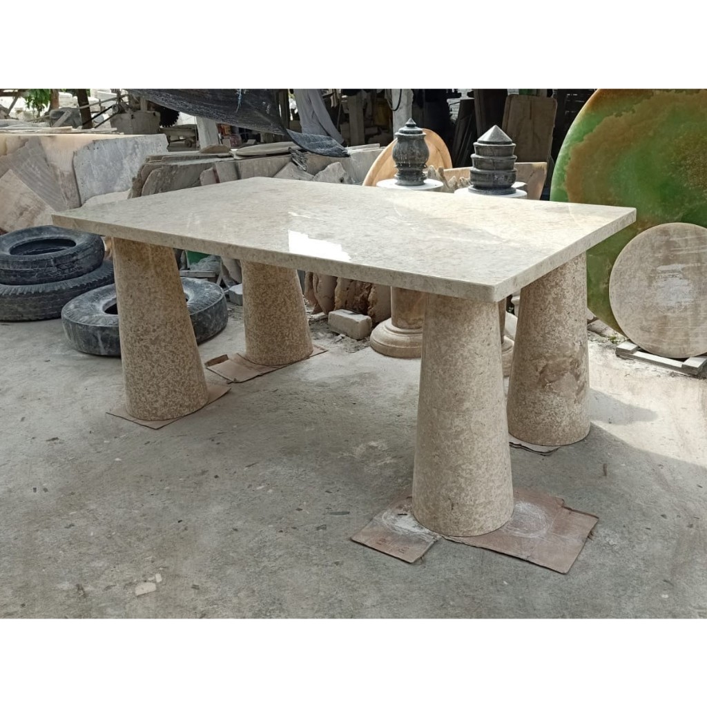 Meja Makan Marmer 4 Kaki Bulat