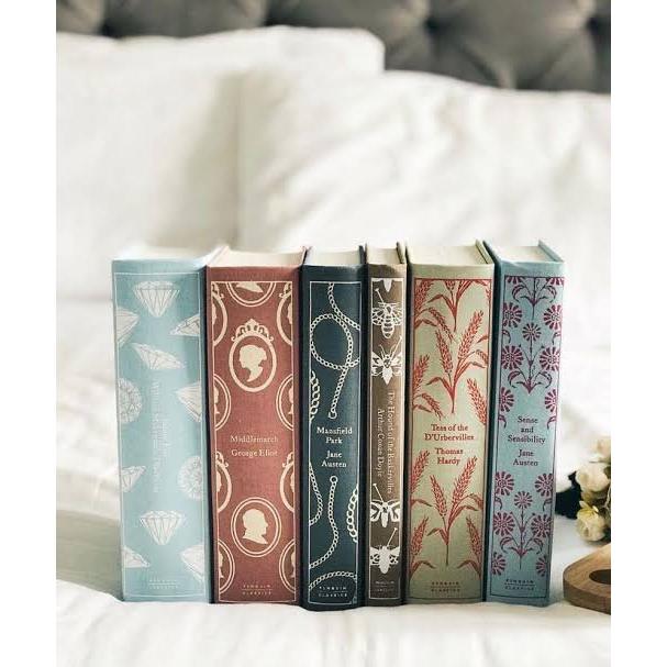 Penguin Clothbound classics War and Peace Middlemarch