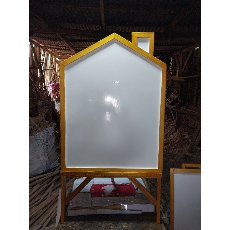 

papan tulis kastum dengan ukuran besar 80x60cm +peyangaya+sepidol