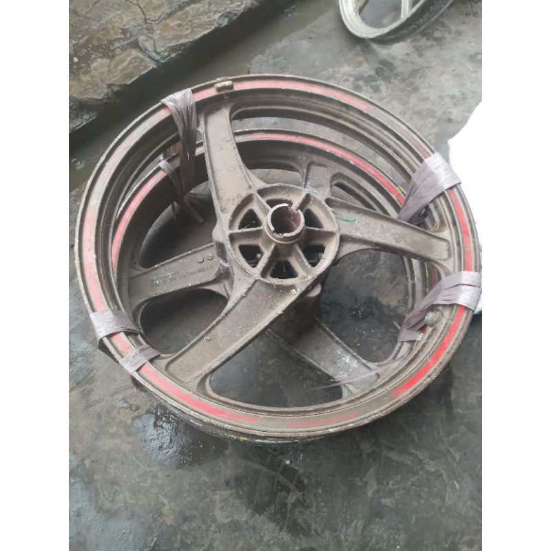 veleg pelek ninja depan belakang ring 17 original cabutan seken