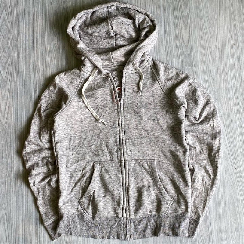 UNIQLO ZIPPER HODEED JAKET