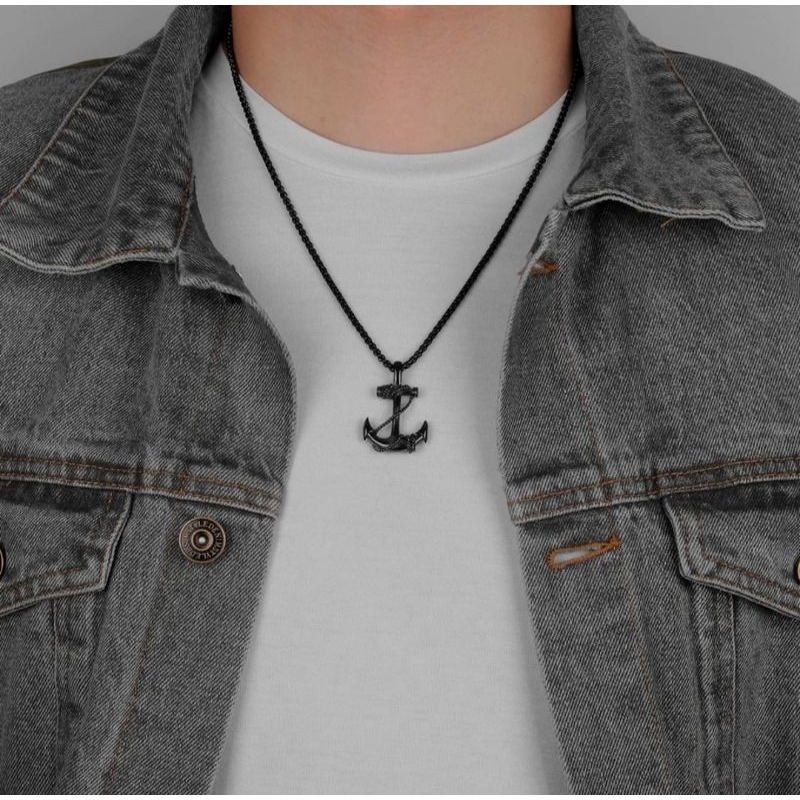 KALUNG PRIA RANTAI TITANIUM ANTI KARAT LIONTIN JANGKAR KAPAL PELAUT