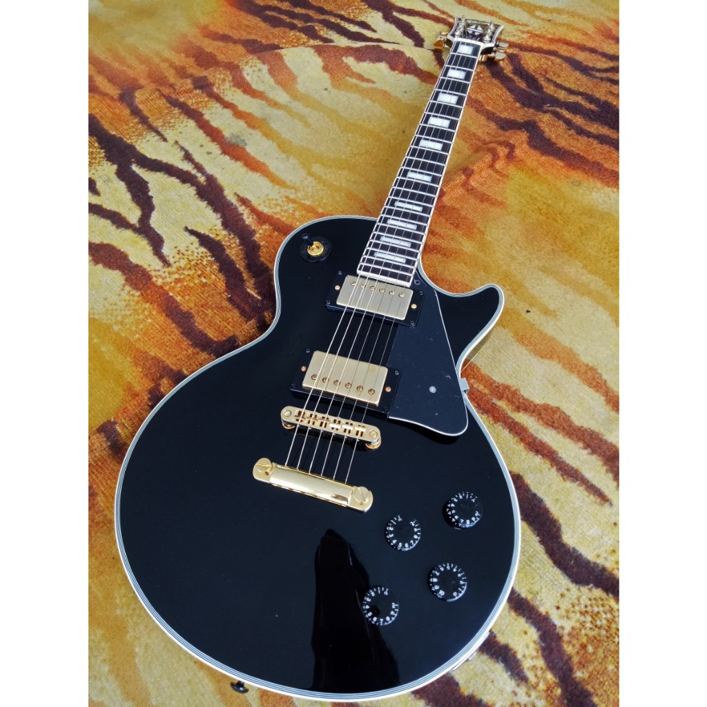 Gitar Elektrik Gibson Les Paul Custom Black Beauty Gold