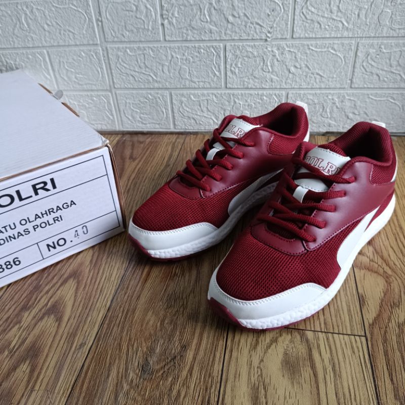 Sepatu Olahraga Jatah Polri / Sepatu Olahraga Pembagian Polri