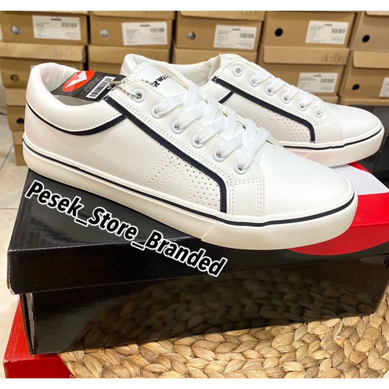 Sepatu Airwalk Afro (M) putih Original sale Size 39 saja