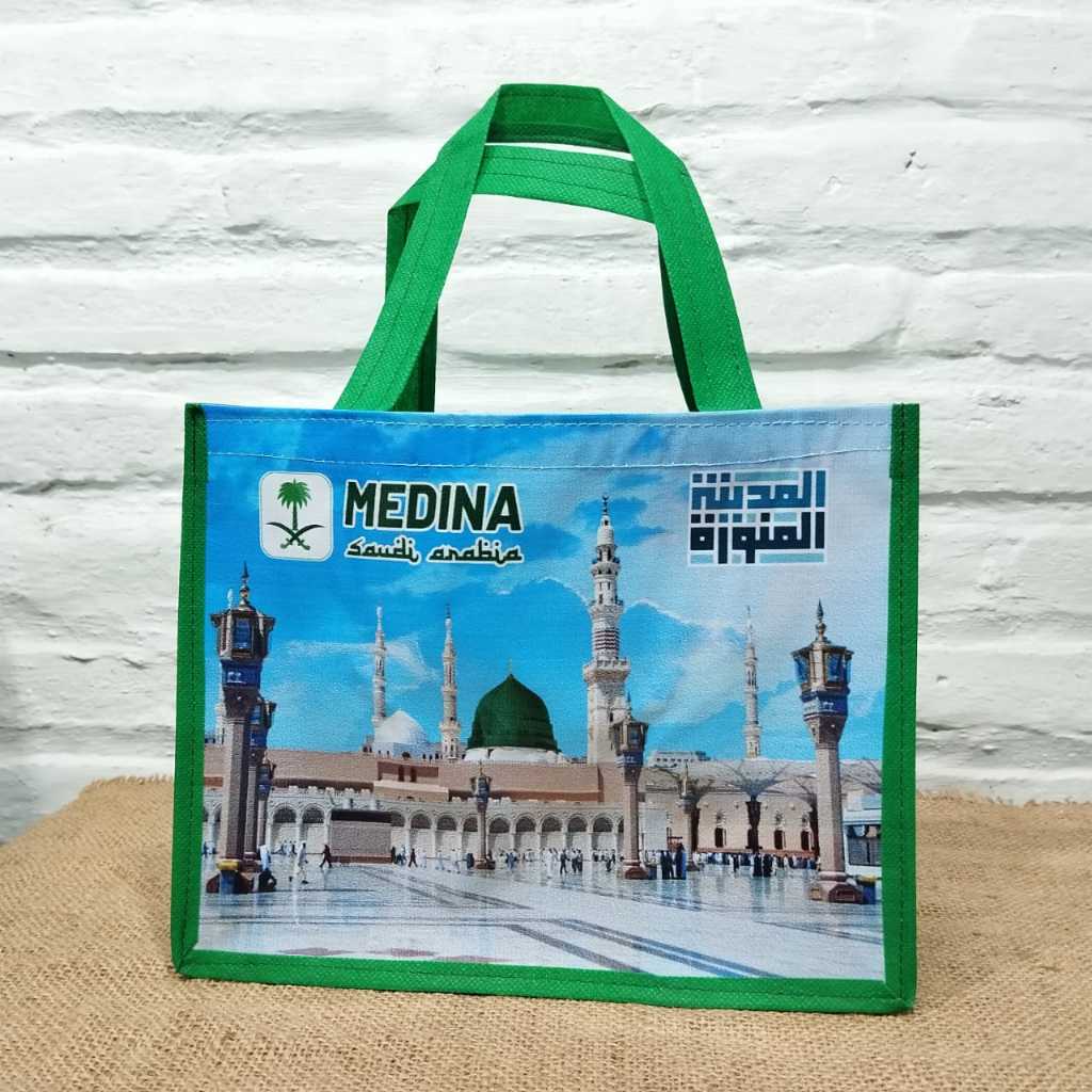 

Tas souvenir umroh umrah hajj haji medina madinah saudi arabia tebal awet gift tanah suci ibadah