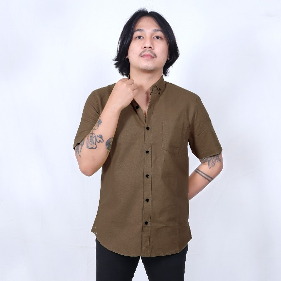 kemeja pria coklat tua - Kemeja Pria Basic Polos Pendek Coklat - kemeja polos pria lengan pendek cow