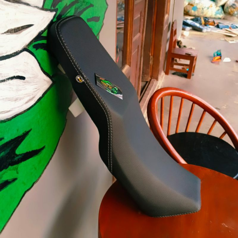 Jok ninja R dan ninja ss custom kulit mbtech-Jok ninja R kulit mbtech terbaru