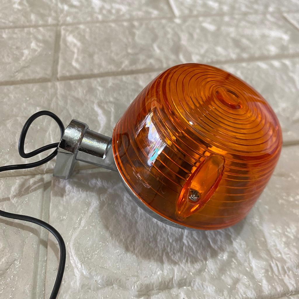 LAMPU SEIN CB100 LAMPU SEIN HONDA CB riting honda cb100 lampu sen honda cb100 lampu sen honda cb100