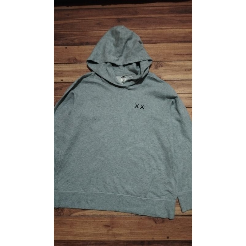 Hoodie Uniqlo  Kaws