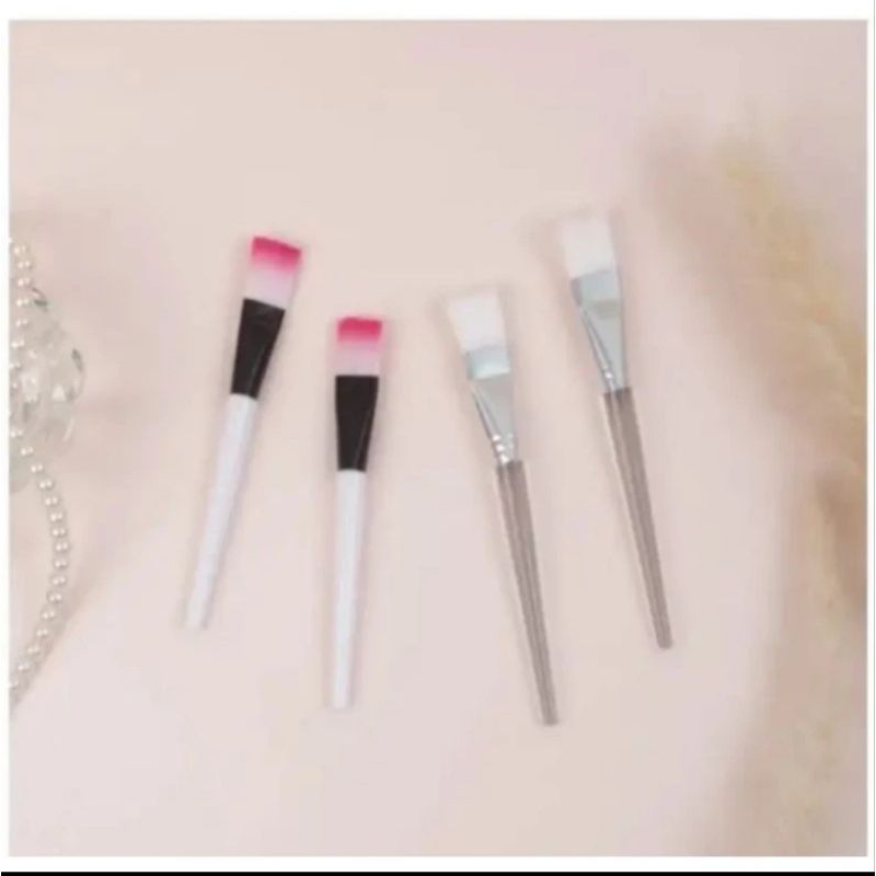 

Kuas cat atau lem sepatu simple dan praktis