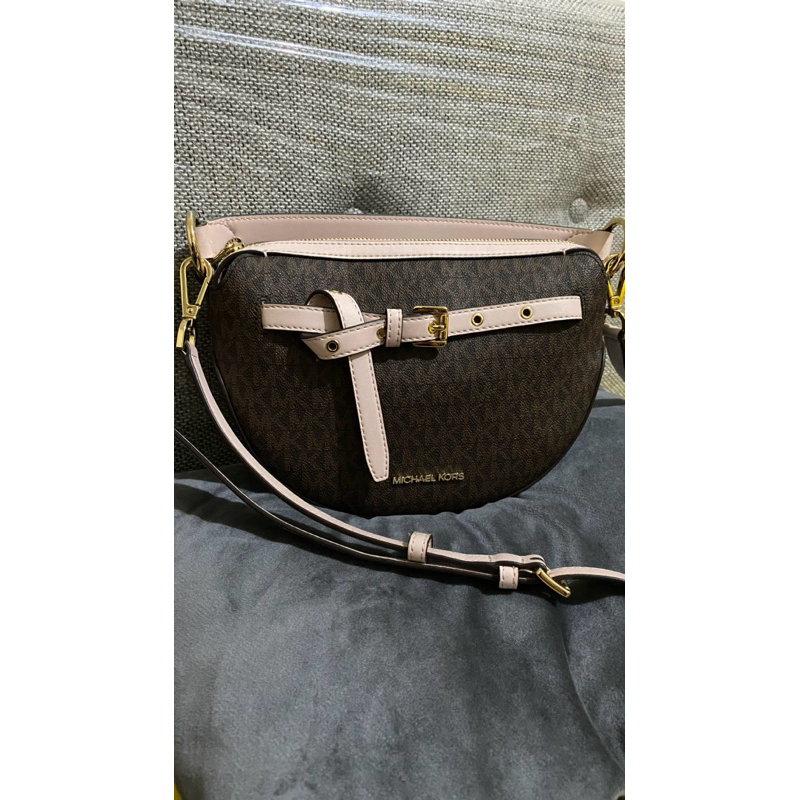 PRELOVED MK EMILIA HALF MOON