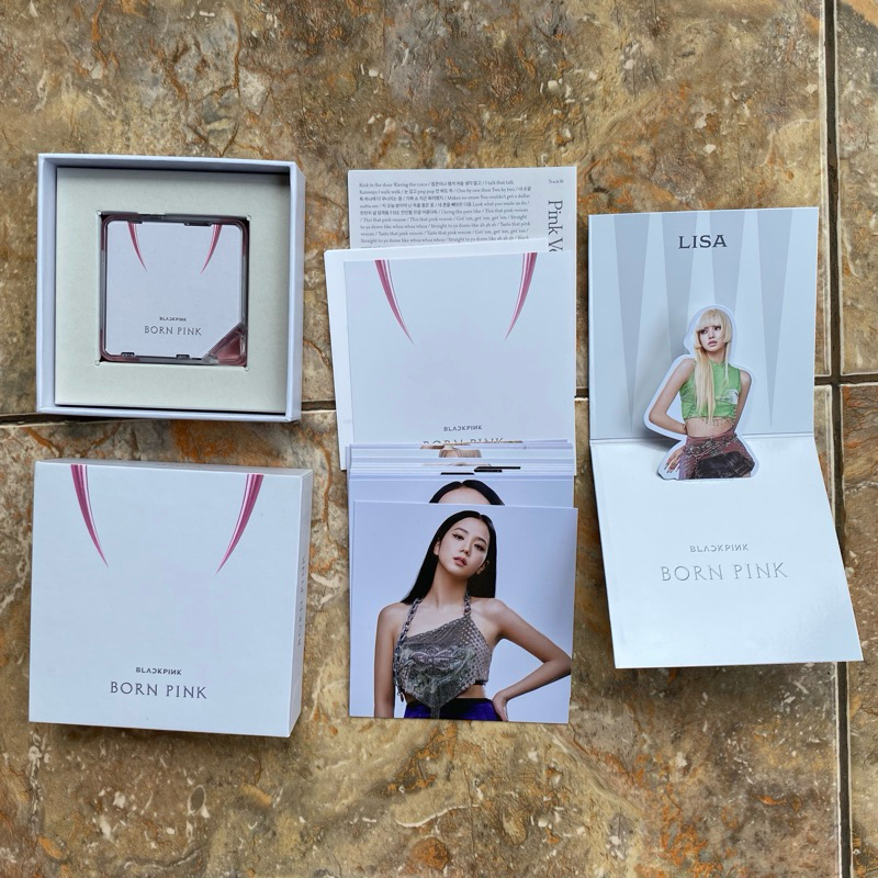 BLACKPINK BORN PINK KiT Album Unsealed Lisa