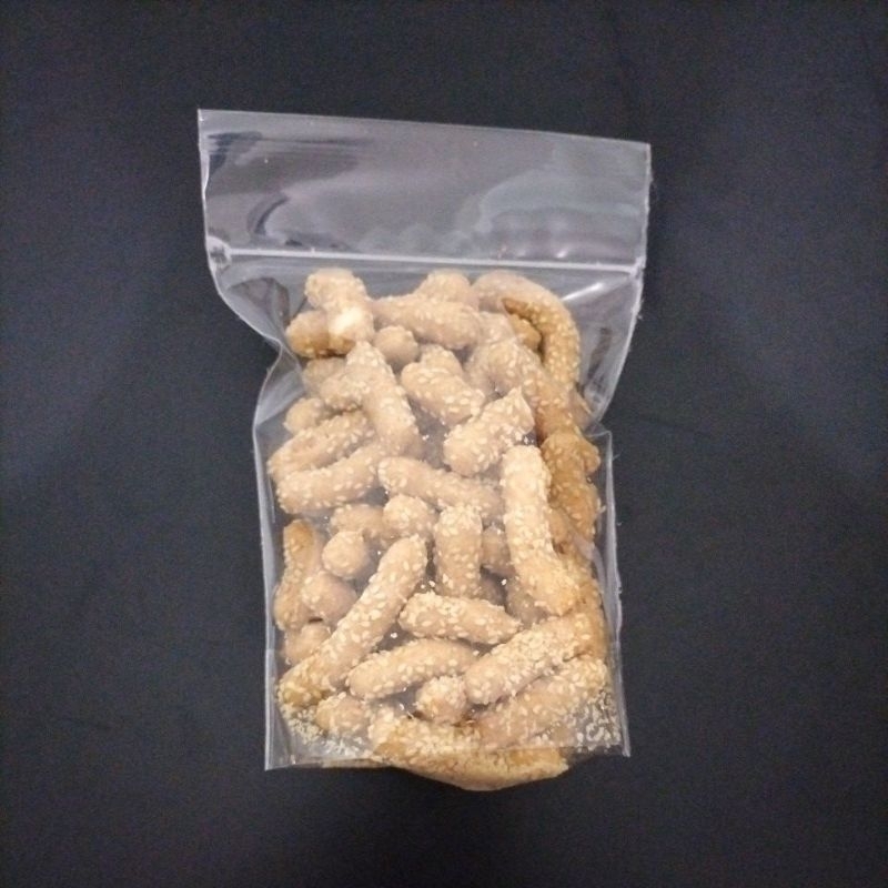 

Keciput / onde-onde kecil/ keciput panjang