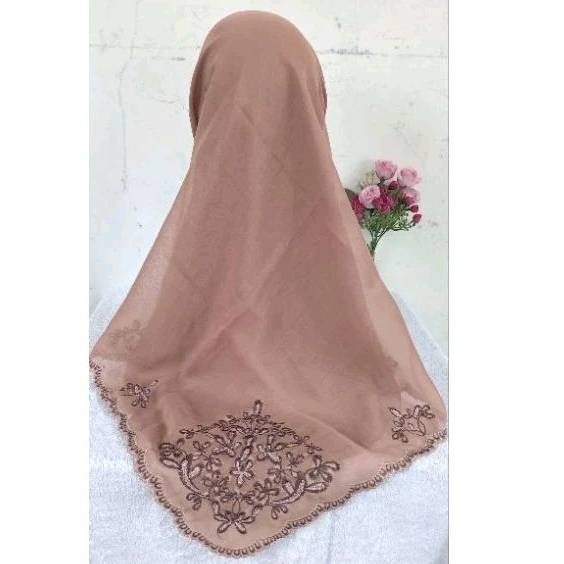 Jilbab segiempat paris bordir
