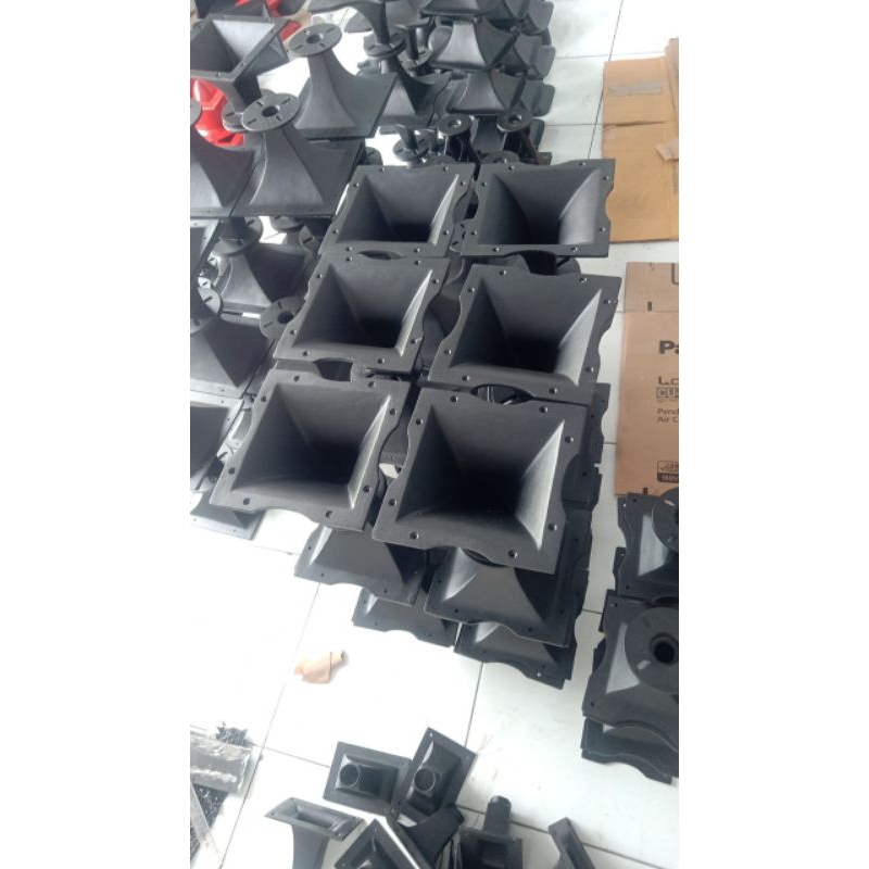 horn corong twiter bahan diral ukuran 20x20 drat baut
