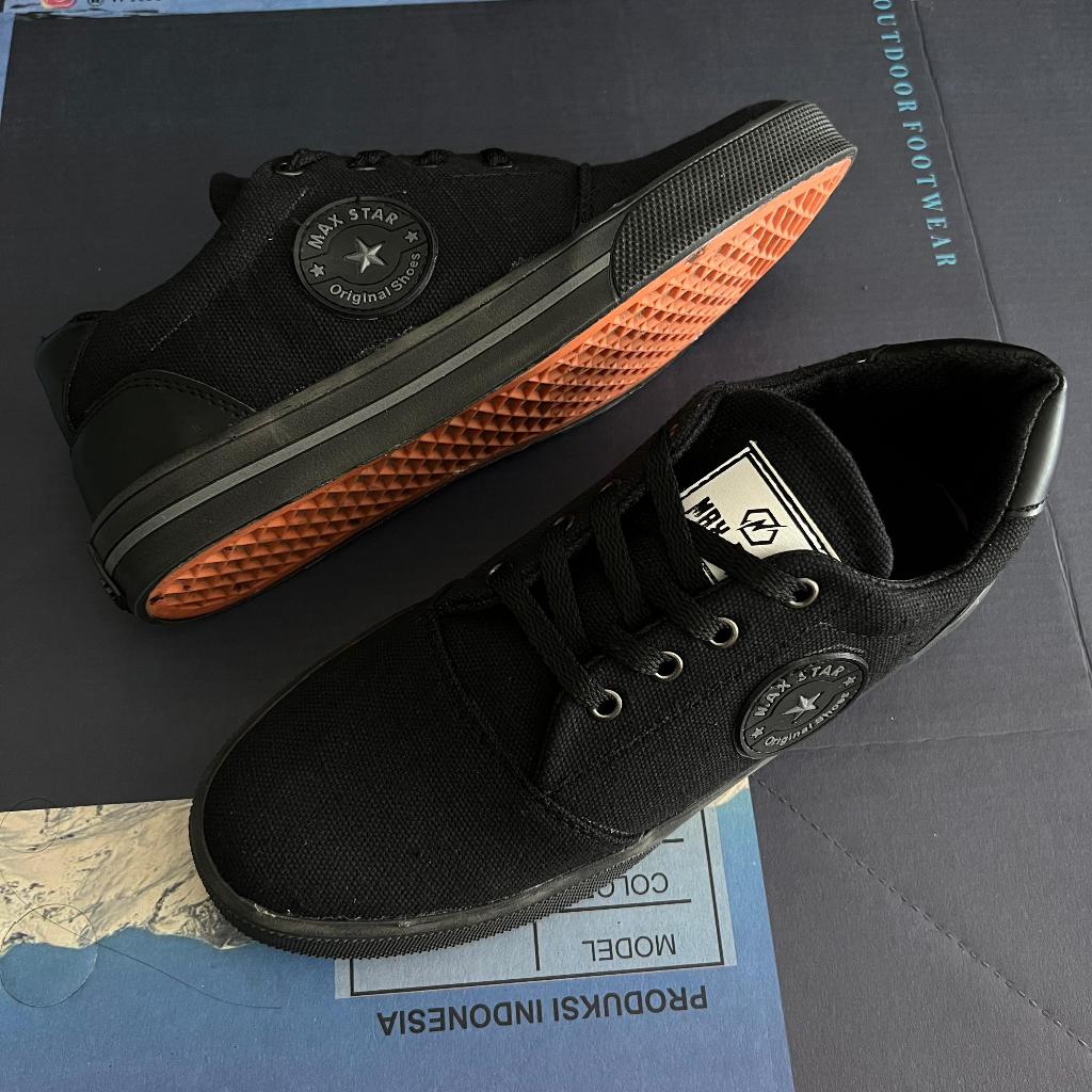 Max Star Sepatu Casual Skaters Full Hitam Size 36-43