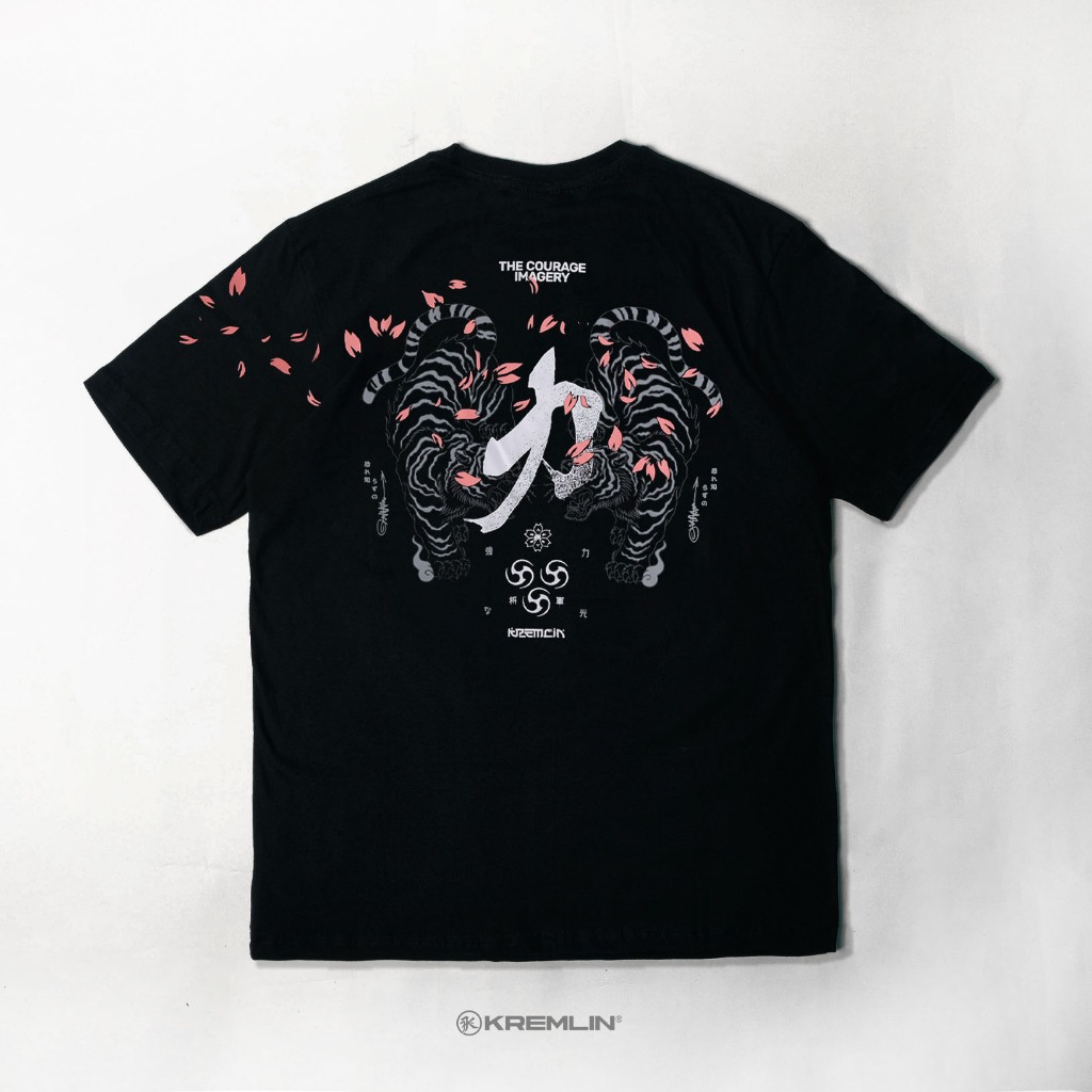 KREMLIN T-Shirt Kaos Black - MANTRA