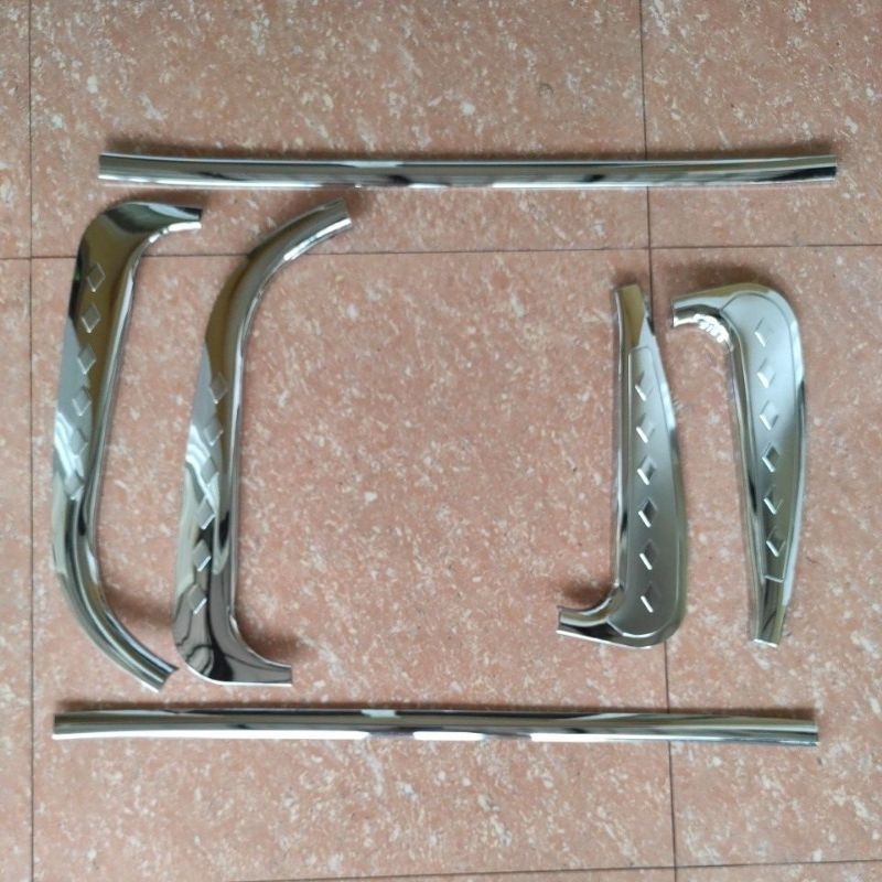 cover lis kaca samping dan pilar kaca mobil Mitsubishi canter L300 chrome crome