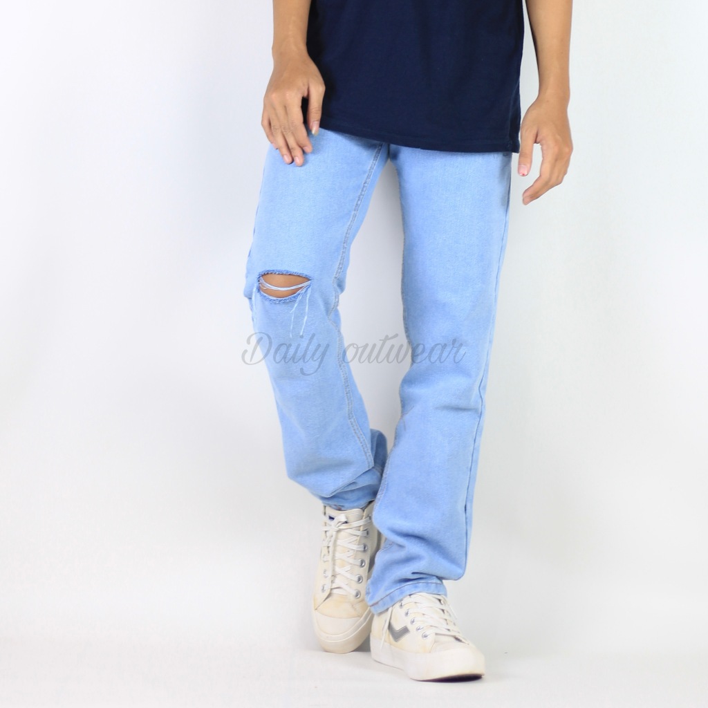 Celana Jeans Reguler Pria Basic Denim Sobek Kanan