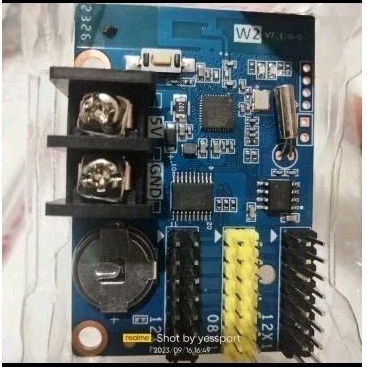 controller running text w2