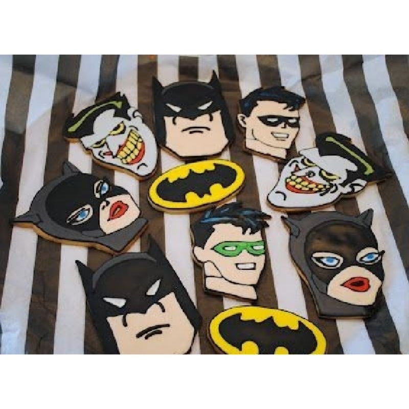 

IHANALICIOUS Butter Cookies Tema Batman Super hero (kukis hias karakter) kue kering icing royal