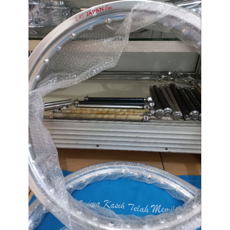 ALOY CRV JAPAN RING 18/160 SILVER KILAT DAN SILVER KULIT JERUK