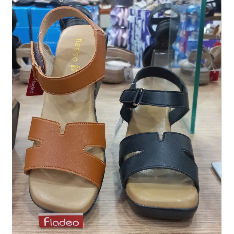 Sandal wedges tali merk FLADEO