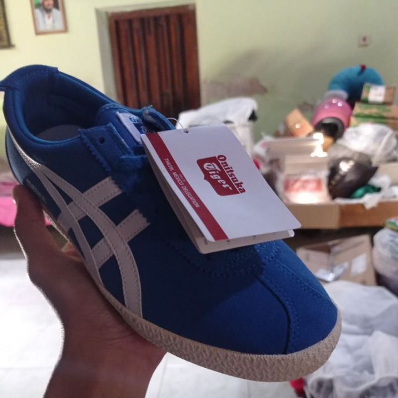 Alaskaki produk dari Onitsuka Tiger Mexico delegation UK 40
