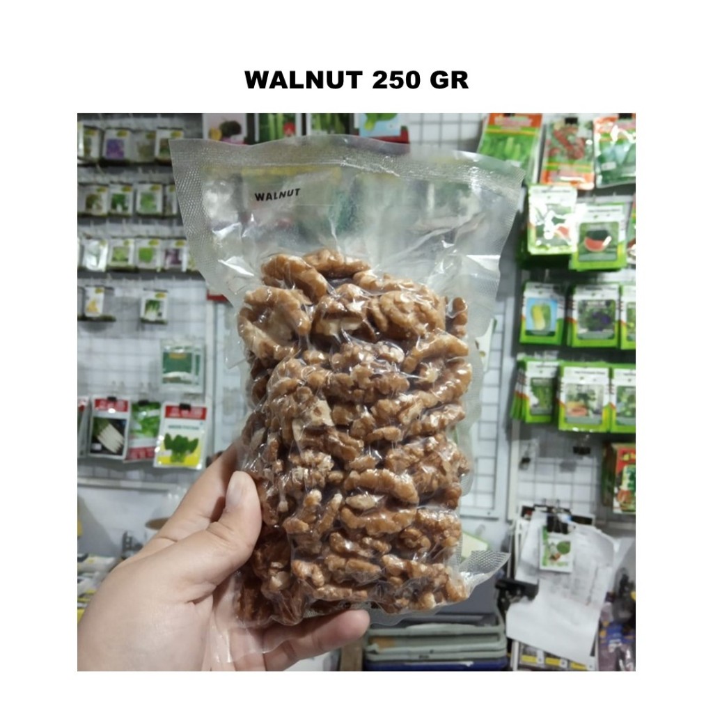 

Walnut Mentah Kacang Otak Raw Natural 250gr 250 gr Snack Makanan Sehat