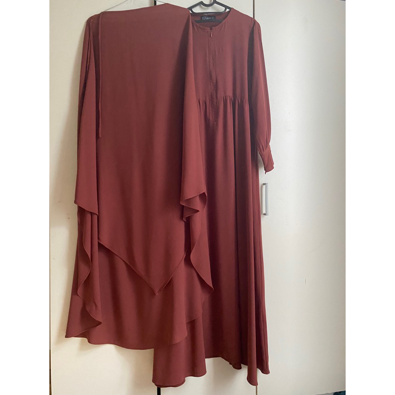 preloved set gamis alhauraa dan french khimar aqsamodestwear mazen sultan