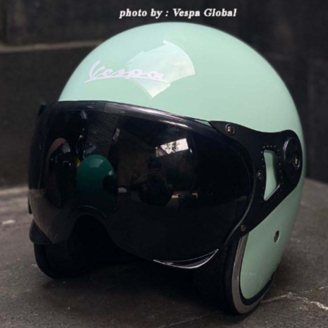 Helm Vespa Green Relax Hijau List Chrome