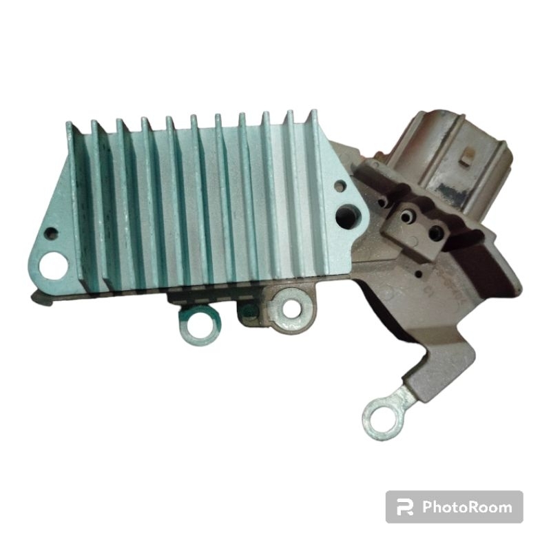 IC REGULATOR IC ALTERNATOR Toyota INNOVA FORTUNER BENSIN PREVIA HILUX pin 4 kotakCOPOTAN