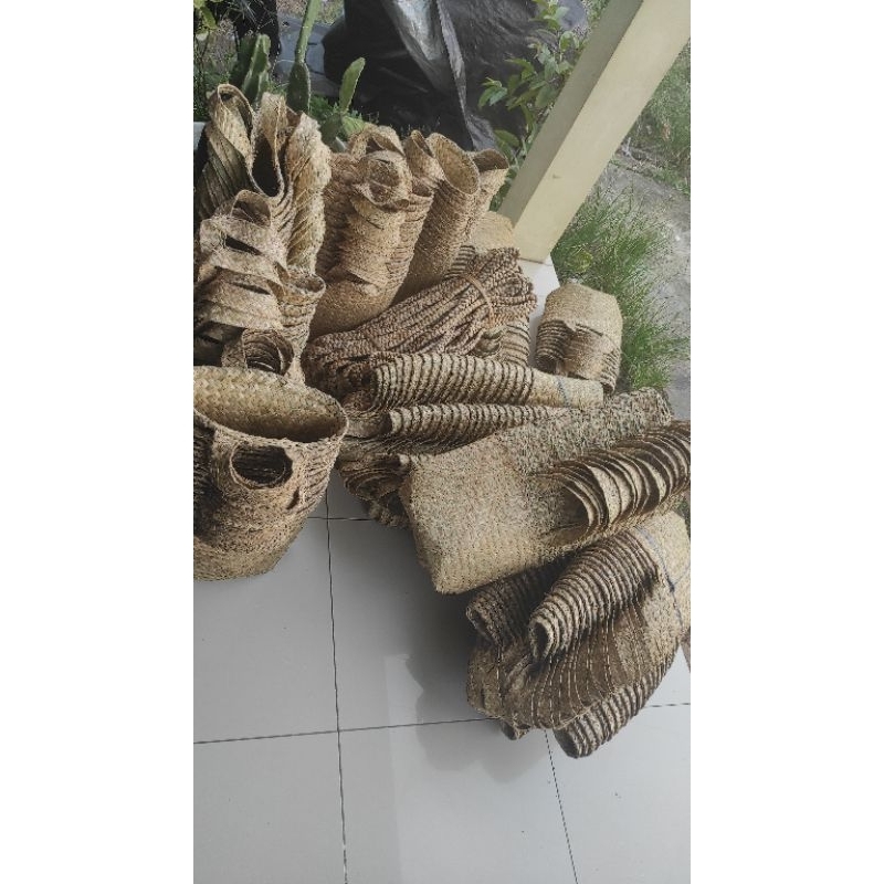 

Bakul Anyaman Purun Asli Kalimantan Cover Pot Tas Hampers Goodie bag Lebaran Size 20cm
