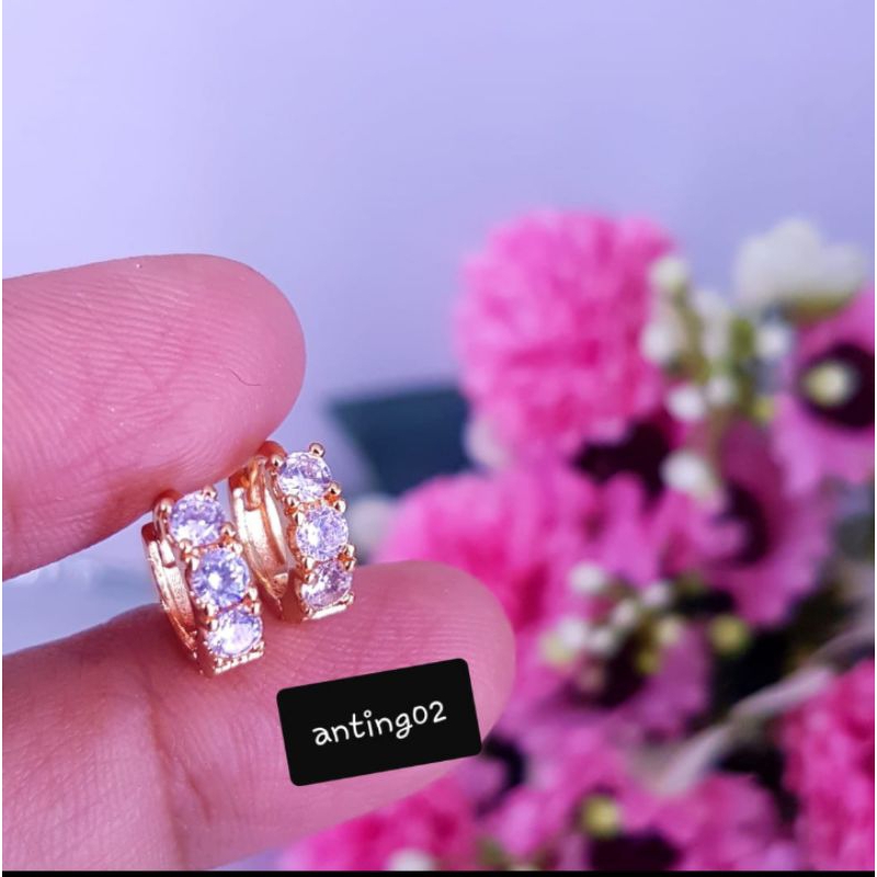 Anting Wanita Model Bulat Permata 3