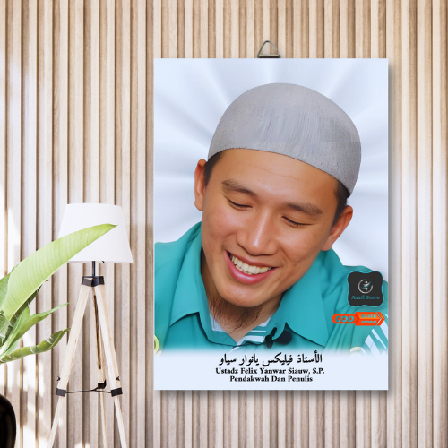 Foto Poster Habib Luthfi / Ustadz Felix Yanwar Siauw, S.P.