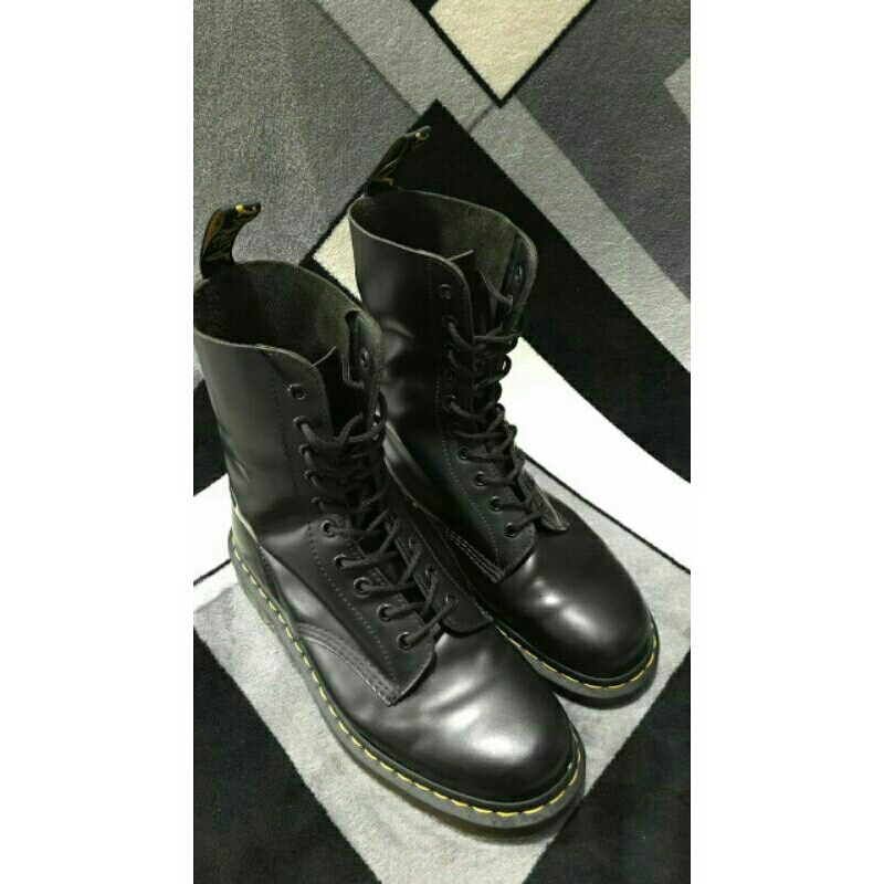 dr martens 1490