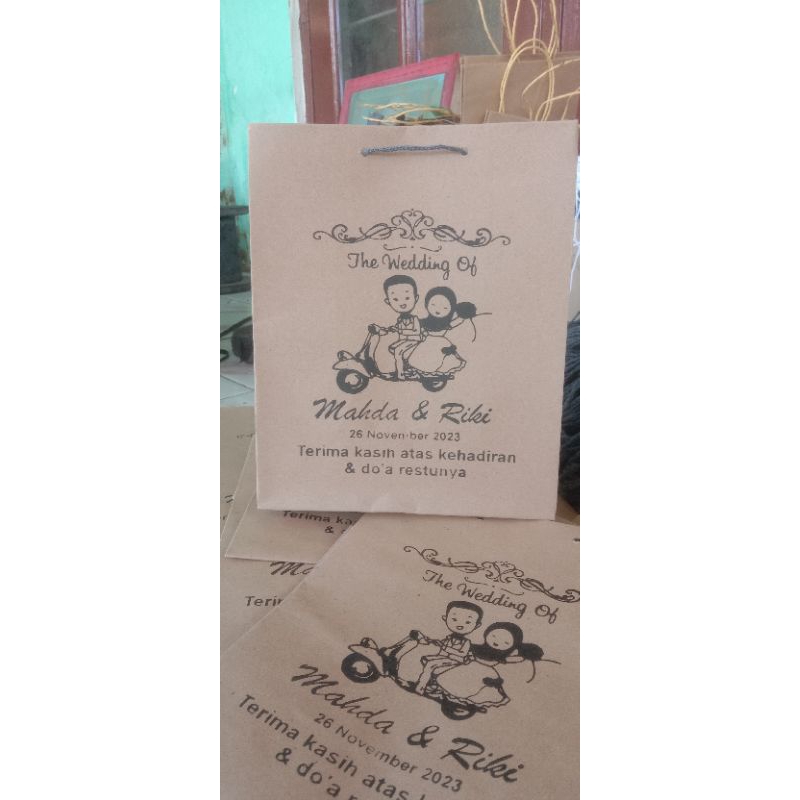 

paperbag sablon UK 18x12x22