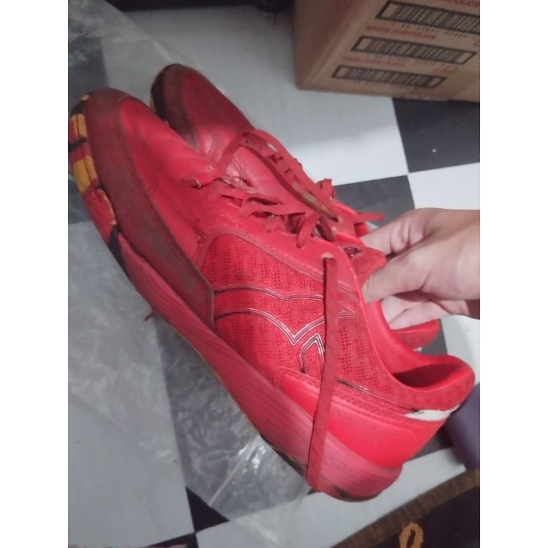 sepatu futsal second ortus jogosala vanquish merah ukuran 40