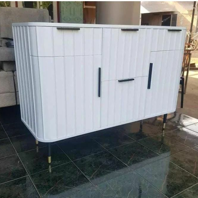 bufet minimalis moderen warna putih / kabinet minimalis duco / kabinet minimalis warna putih